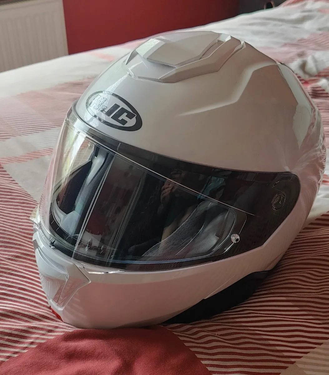 HJC i71 Pearl White Motorcycle Helmet - Like New - Image 1