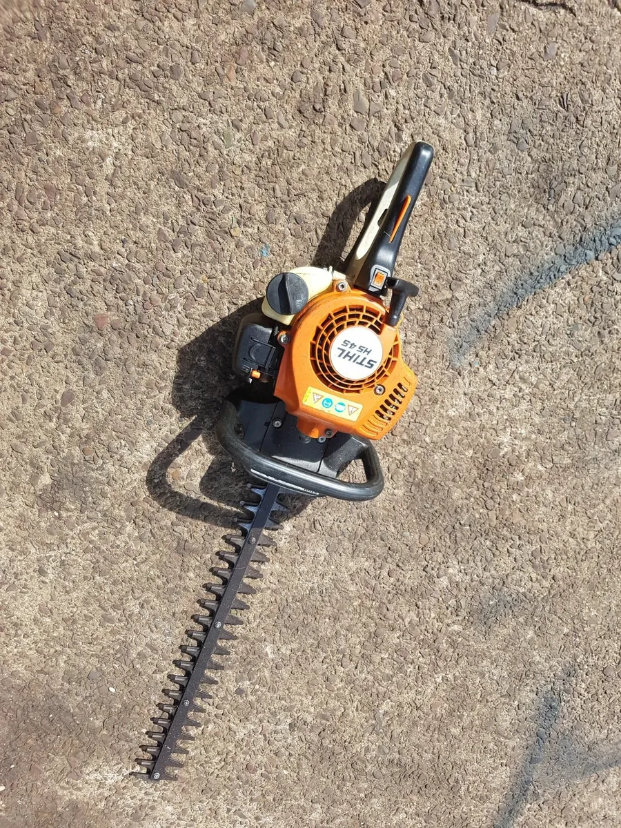 STIHL HS45 HEDGETRIMMER - FOR SALE - Image 1