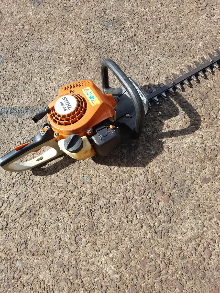 STIHL HS45 HEDGETRIMMER - FOR SALE - Image 2