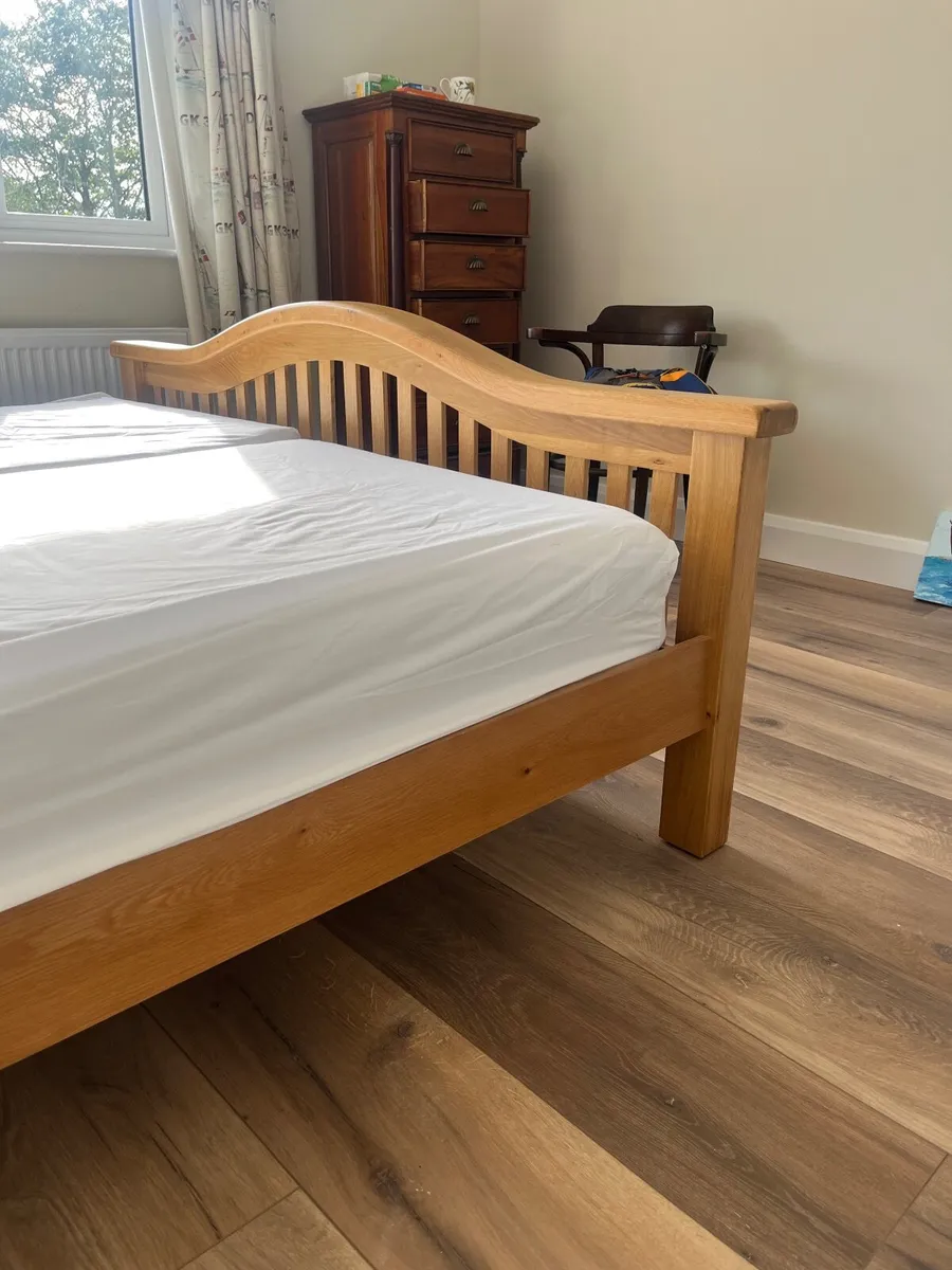 Super King Oak Bed - Image 3
