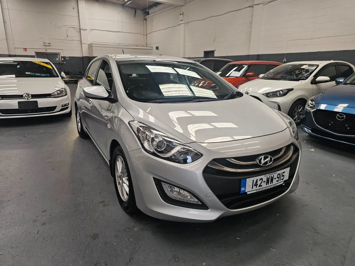 Hyundai i30 2014 Manual - Image 1
