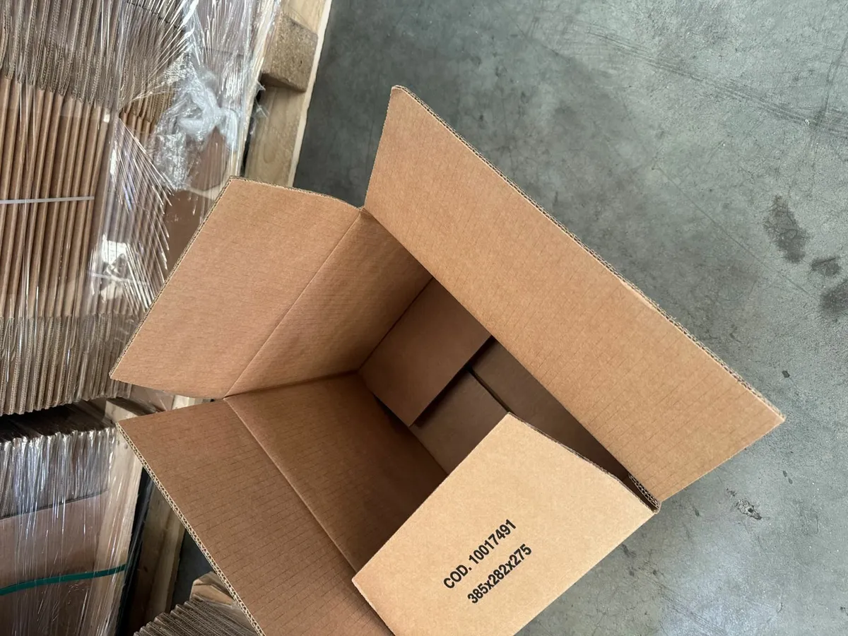 Brown cardboard boxes - Image 4