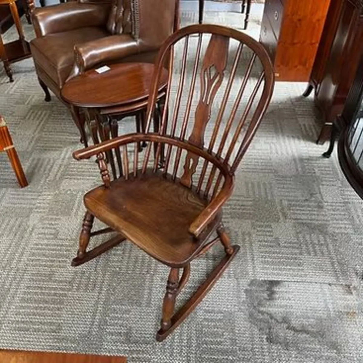 An elm wood children's rocking Windsor chair Arche