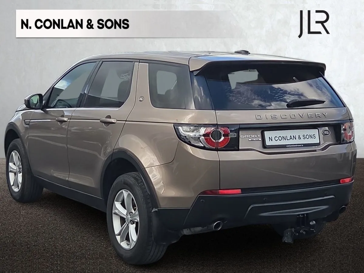 Land Rover Discovery Sport 2.0d SE 7 Seater  low - Image 2
