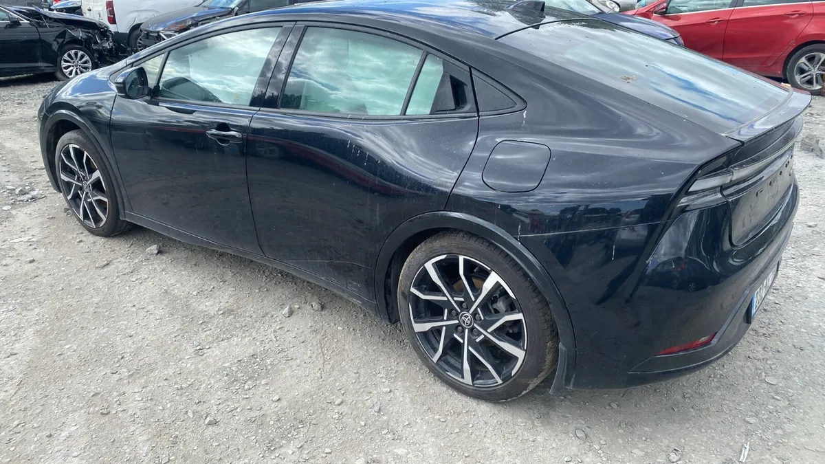 23 Prius - Image 4