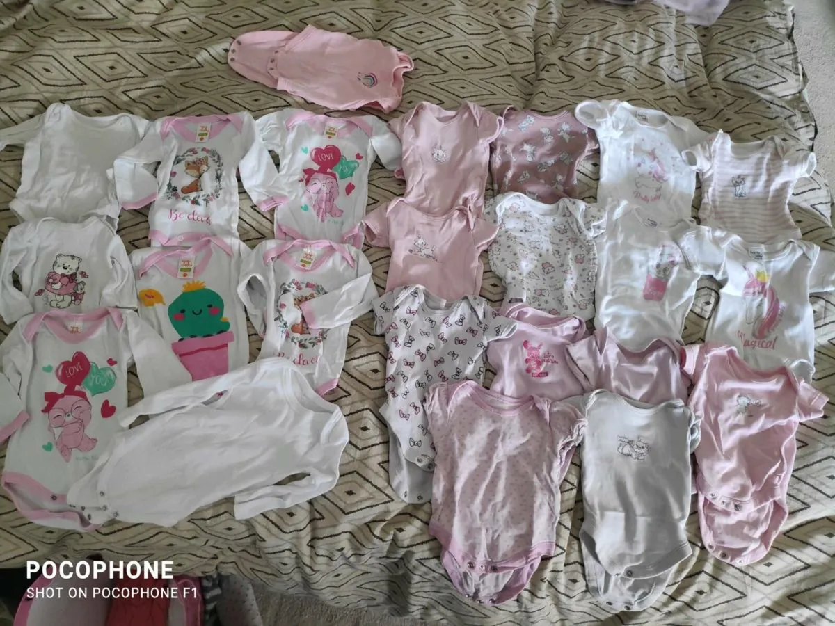 Baby vests girls - Image 1
