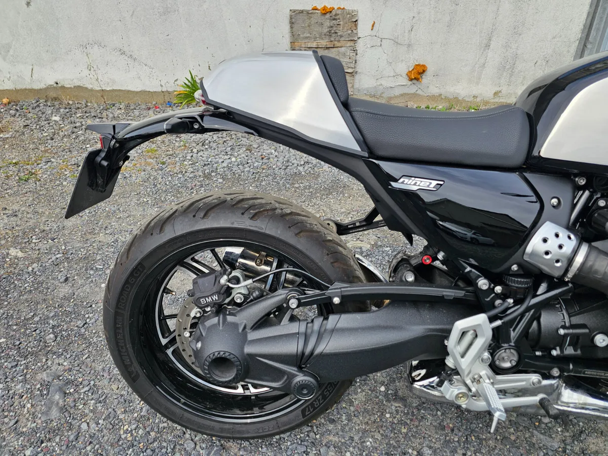 2024 BMW R 12 nineT - Image 4
