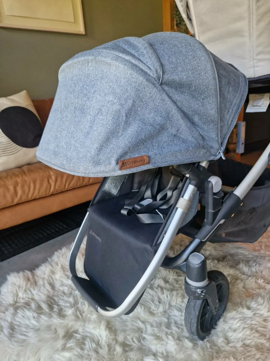 UPPAbaby RumbleSeat V2- Adapters + Rain Cover - Image 2