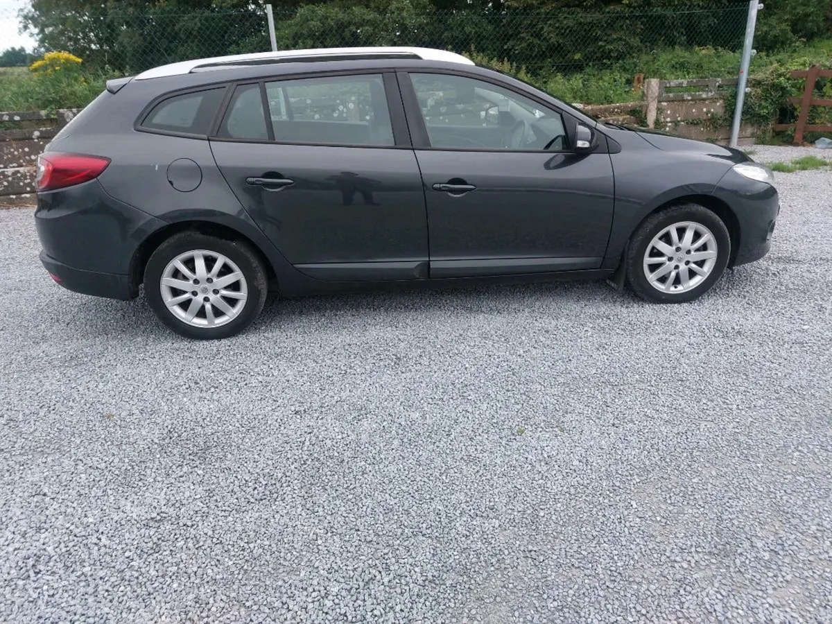 2011 renault megane 1.5 dci estate nct 6/26 - Image 1