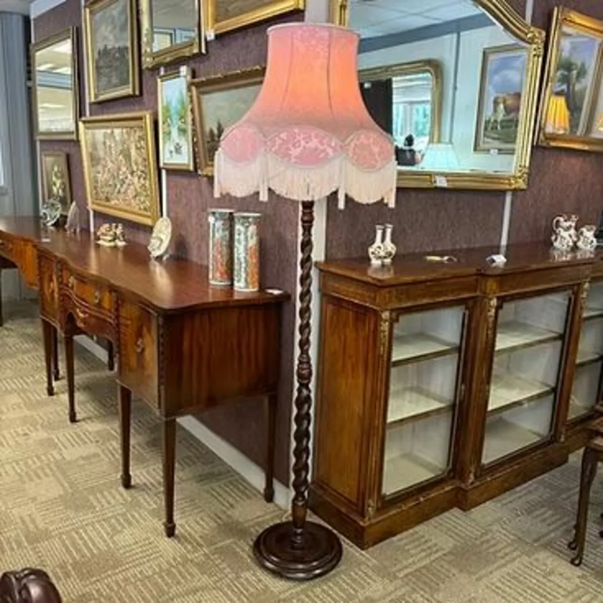 Mahogany antique barely twisted lamp with pink fan