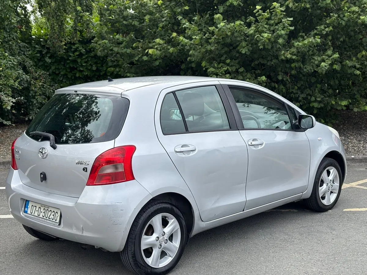 Toyota Yaris Luna FRESH NCT - Image 3
