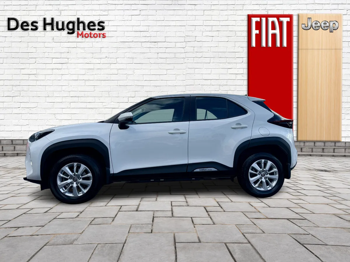 Toyota Yaris Cross 2022 Hybrid Luna - Image 4