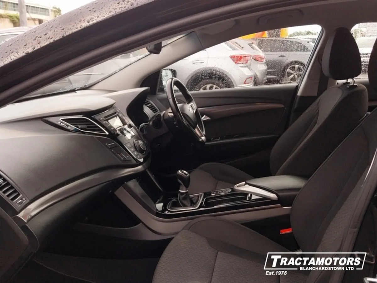 Hyundai i40 EXECUTIVE 4DR - Image 4