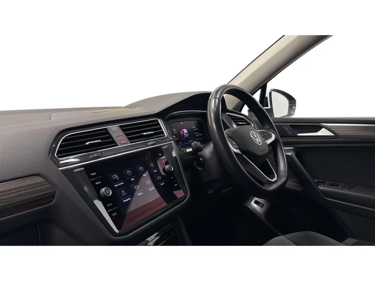 Volkswagen Tiguan ASPACE ELEGNCE TDI ELEGANCE 4MOT - Image 3