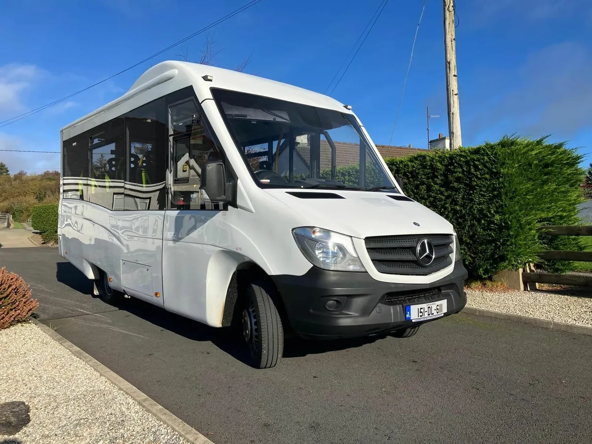 2015  sprinter 24 seats - Image 1