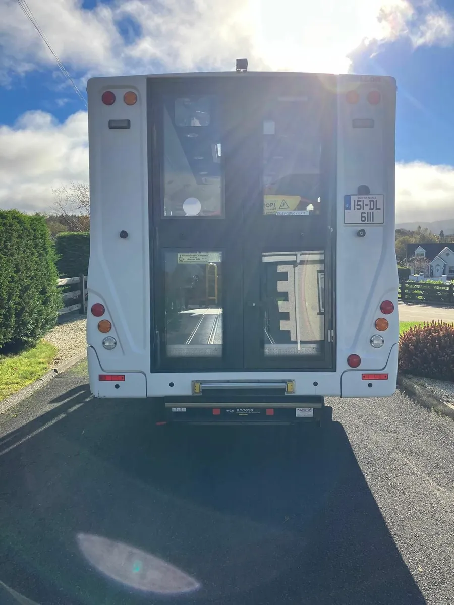 2015  sprinter 24 seats - Image 4