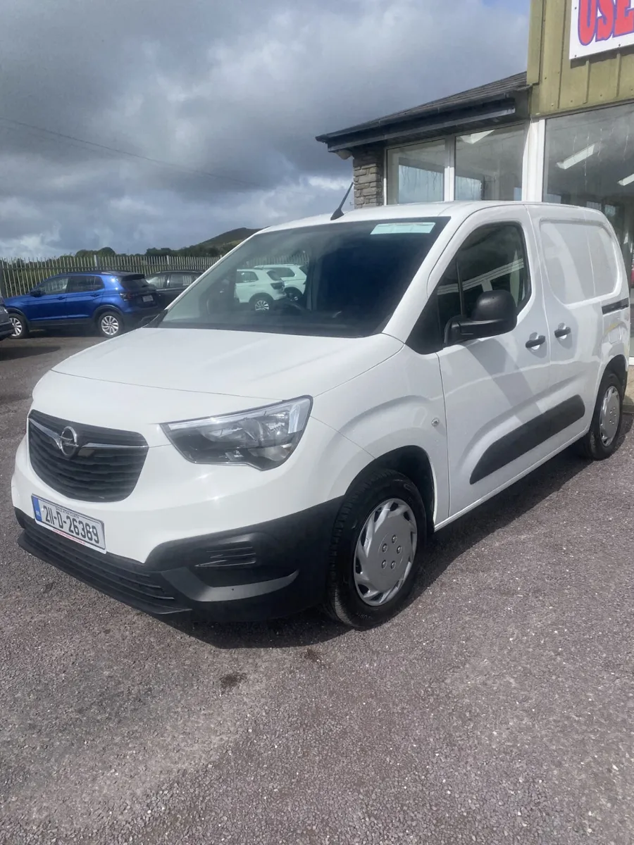 2021 OPEL COMBO MY21-L1H1-1.5 75PS-DSL-5 75PS-DSL - Image 2
