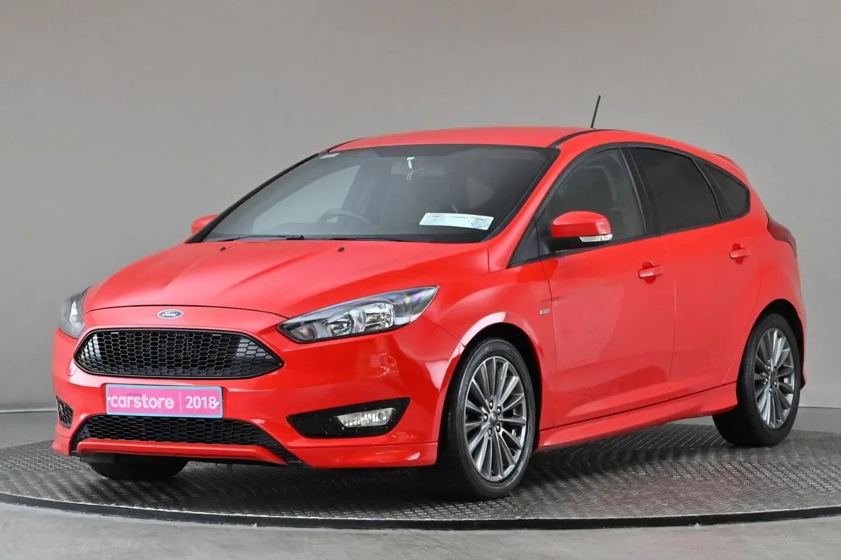 Ford Focus 1.0 St-line Ecoboost 125BHP 6spd - Image 3