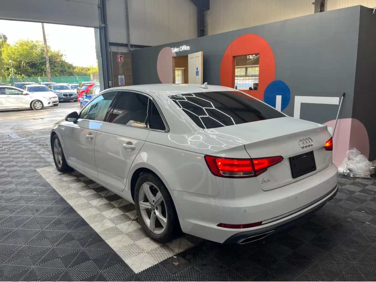Audi A4 1.4 TFSI SPORT / 44k KMs / HEATED SEATS , - Image 4