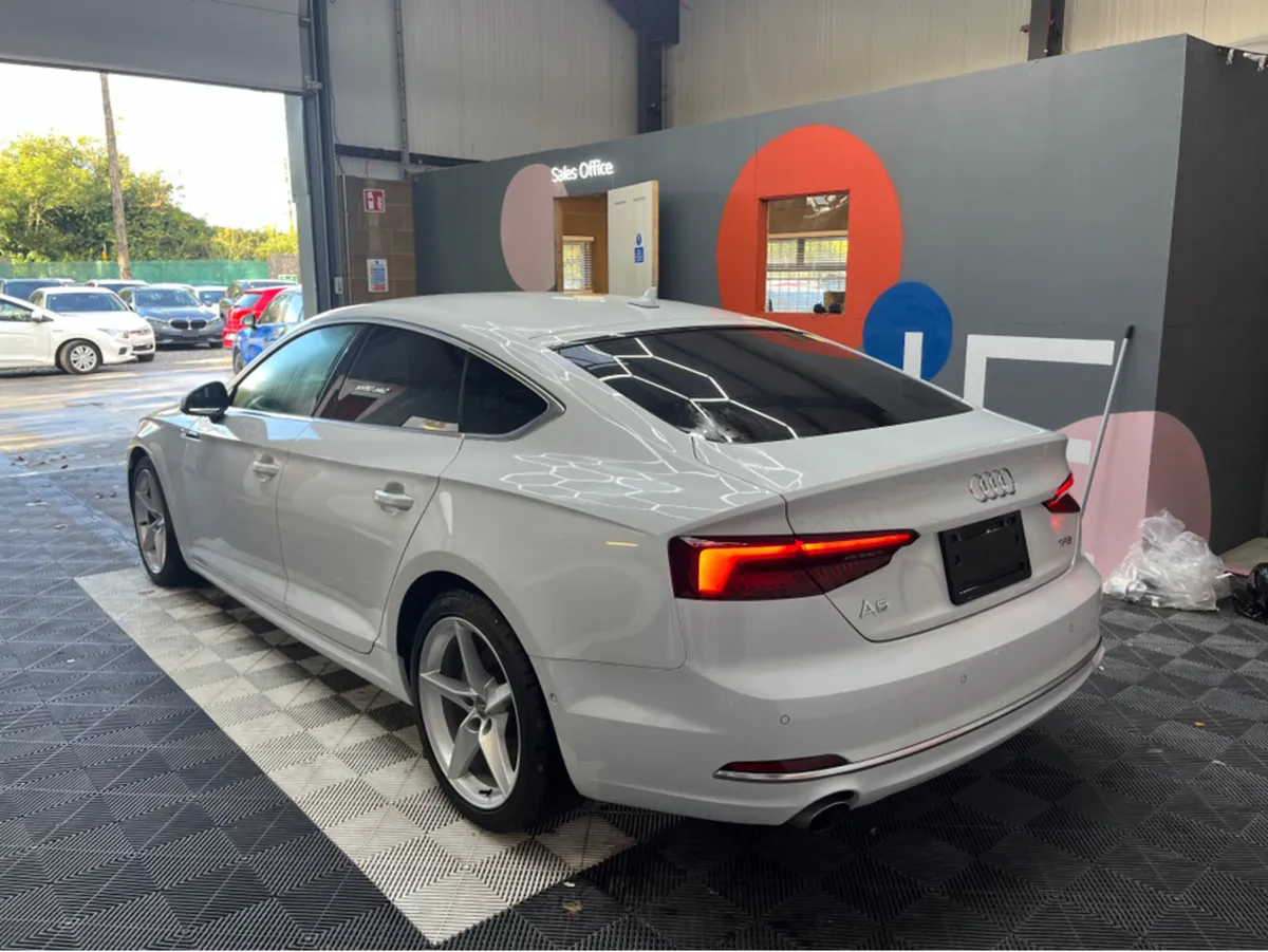 Audi A5 2.0 TFSI SPORT / 53k KMs / HEATED SEATS , - Image 4
