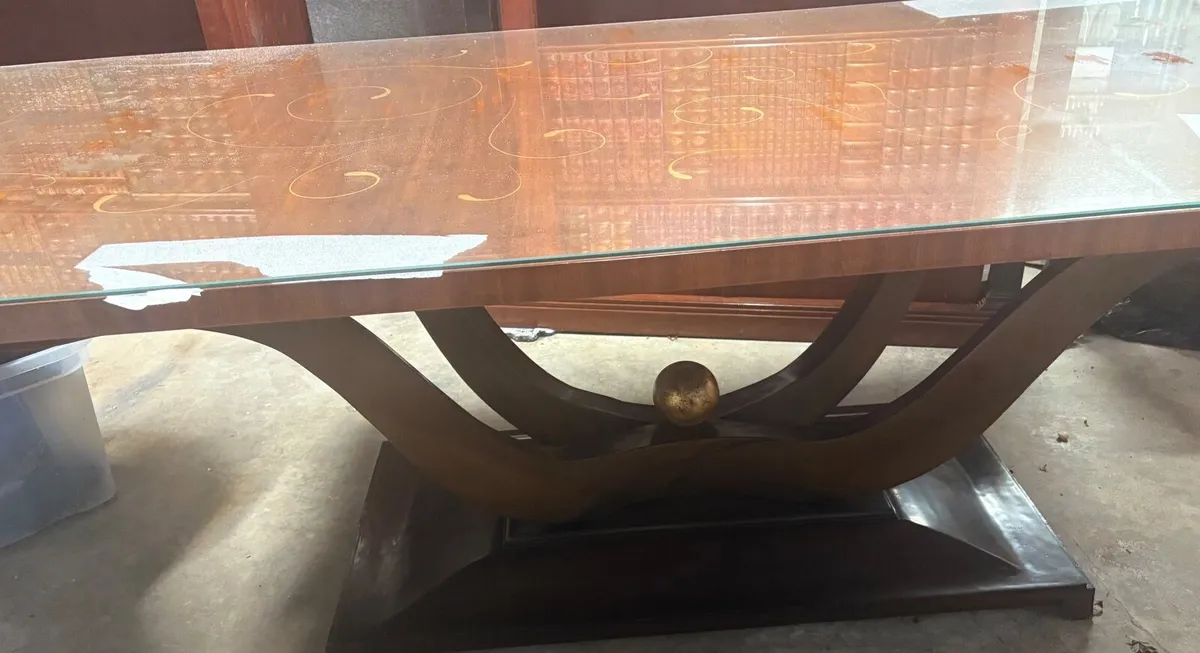 Dining table solid