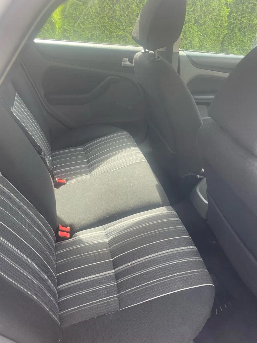 Ford focus - Image 2