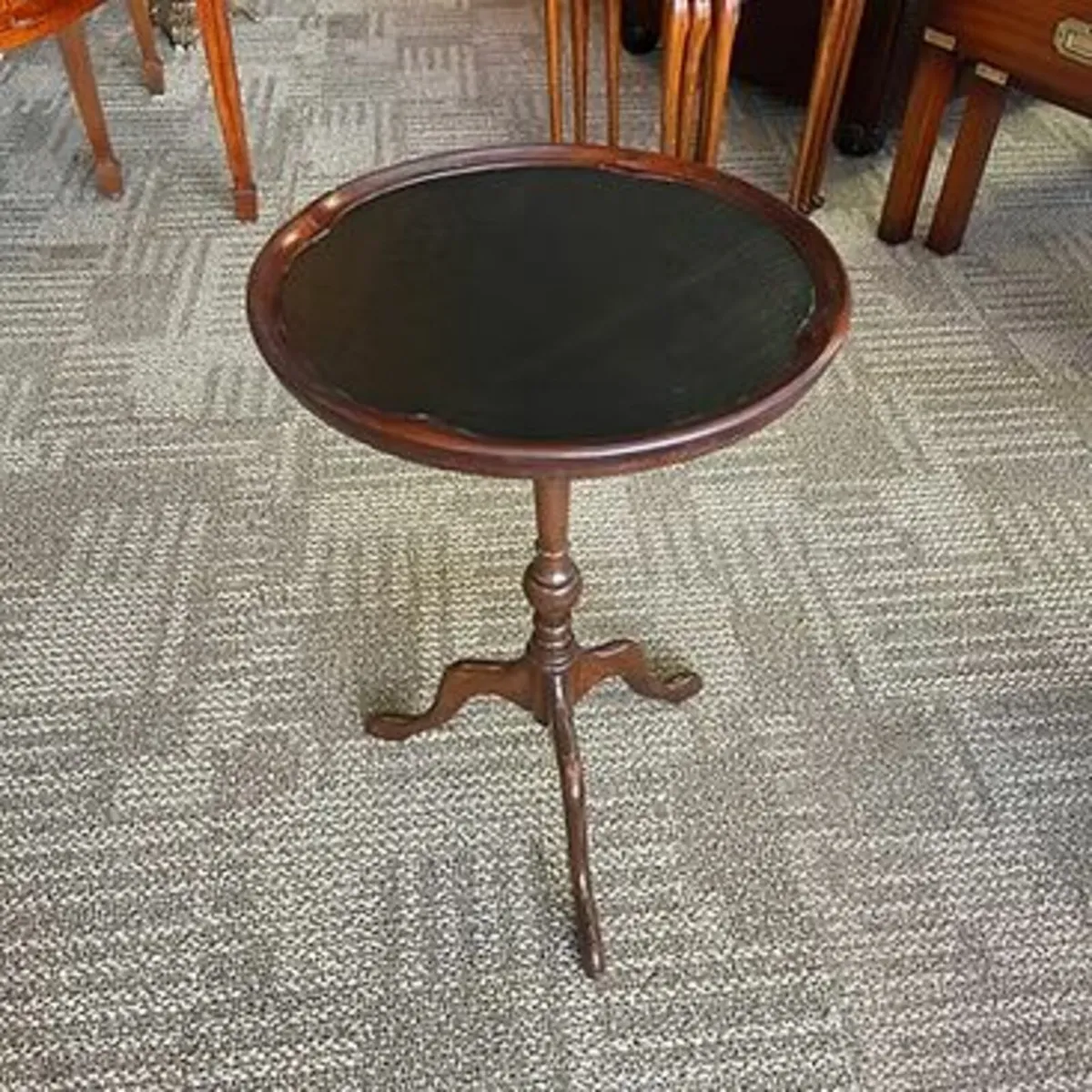 Beautiful mahogany wine green leather top table