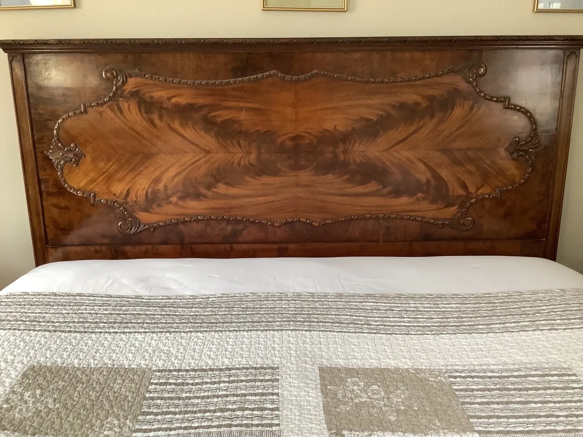 Antique 5” Mahogany bed - Image 1