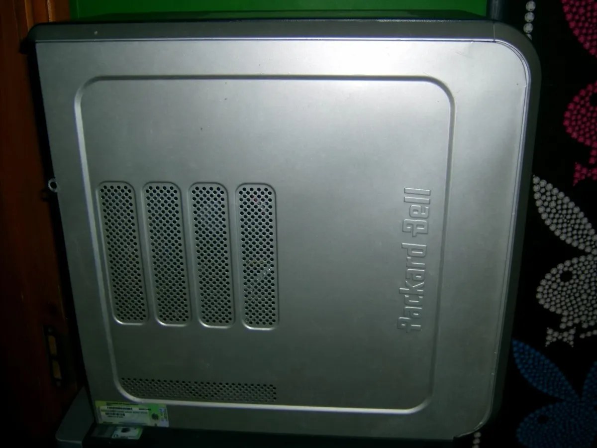 Packard Bell computer - Image 2