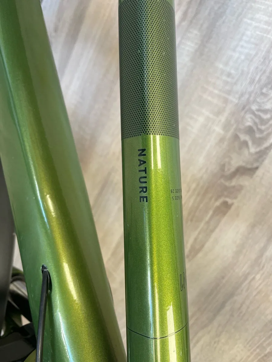 Cube nature hybrid bike (As new) - Image 4