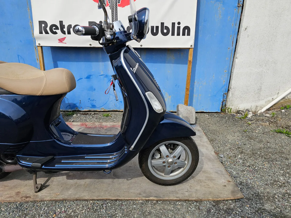 2012 Piaggio Vespa LXV 50 - Image 4