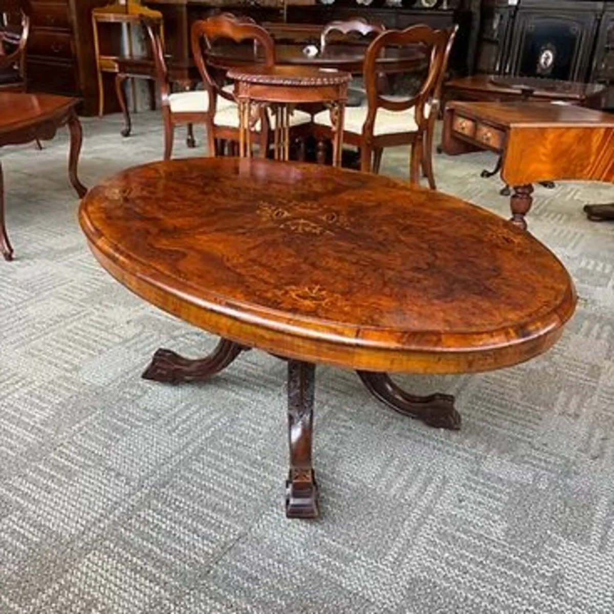Fabulous Victorian walnut inlaid oval shaped coffe