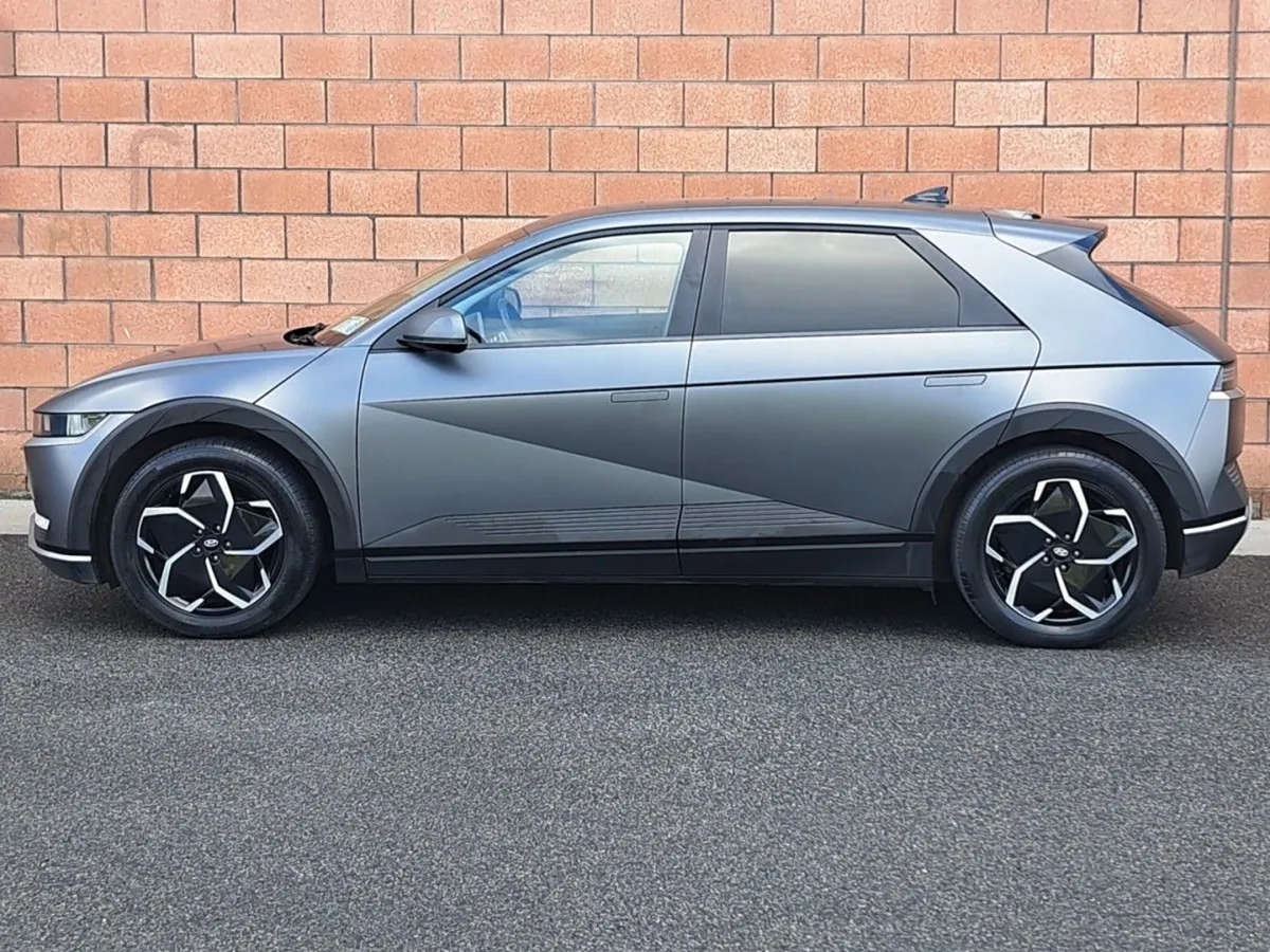 Hyundai Ioniq 5 Executive Plus Model 73 K/wh Batt - Image 3