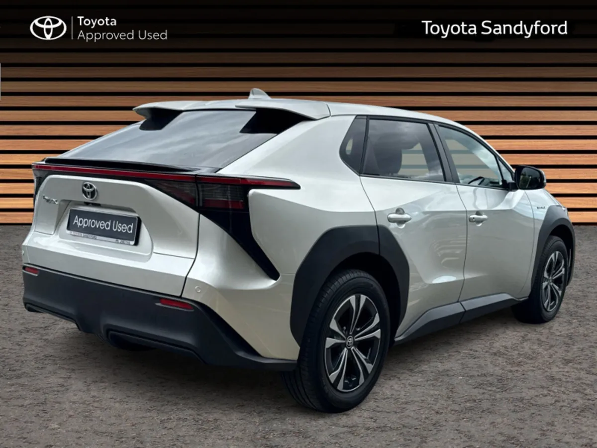 Toyota bZ4X SPORT 11KW EV AUTOMATIC // FULL LEATHE - Image 2
