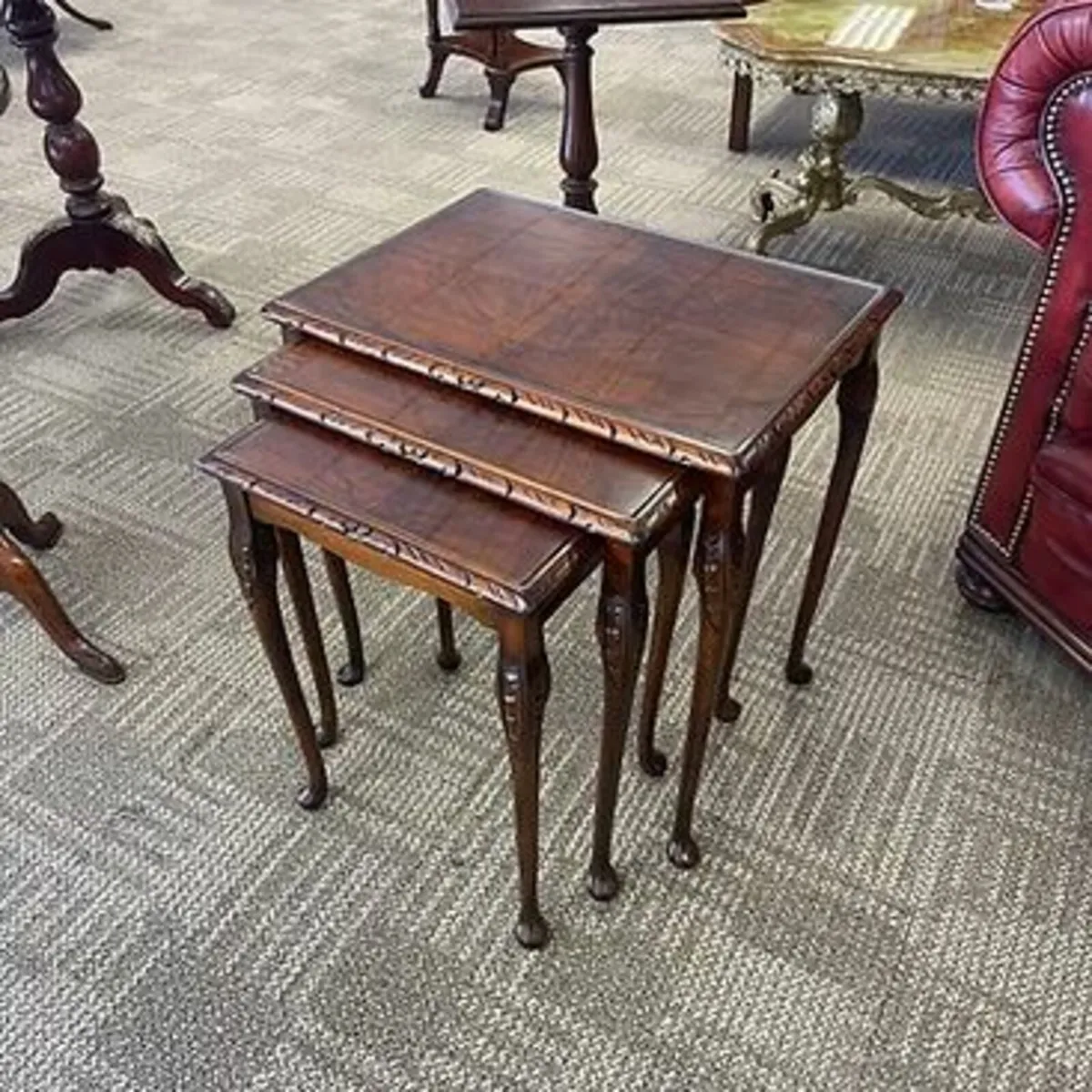 Beautiful pair of glass top mahogany nest of table