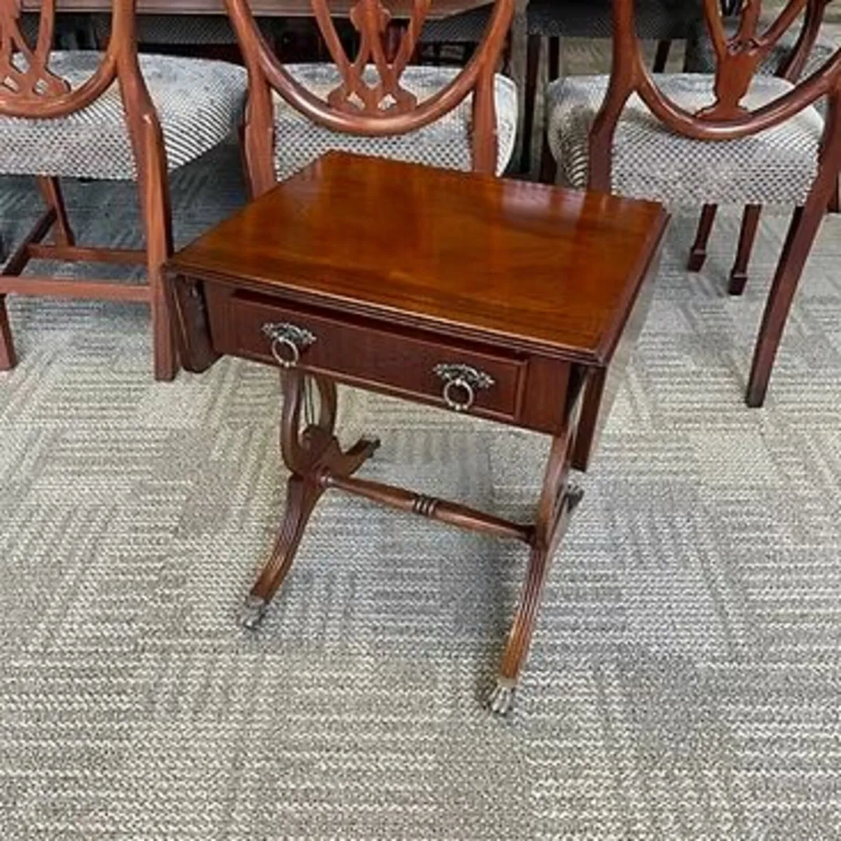 Beautiful mahogany drop leaf side table