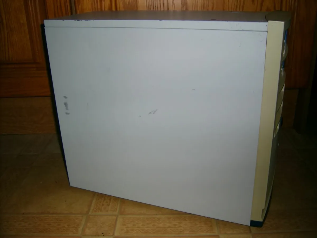 mikrostar computer - Image 2