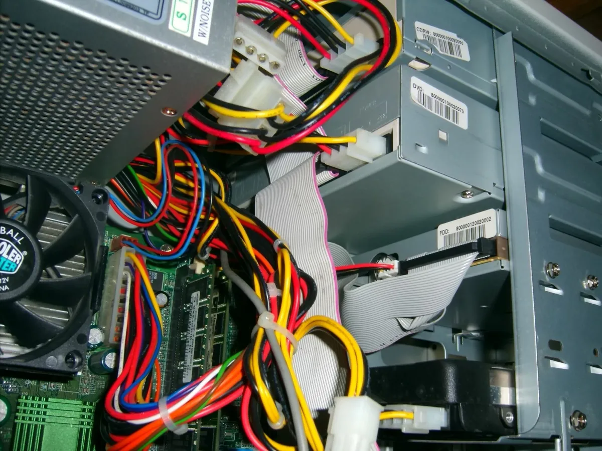 mikrostar computer - Image 4