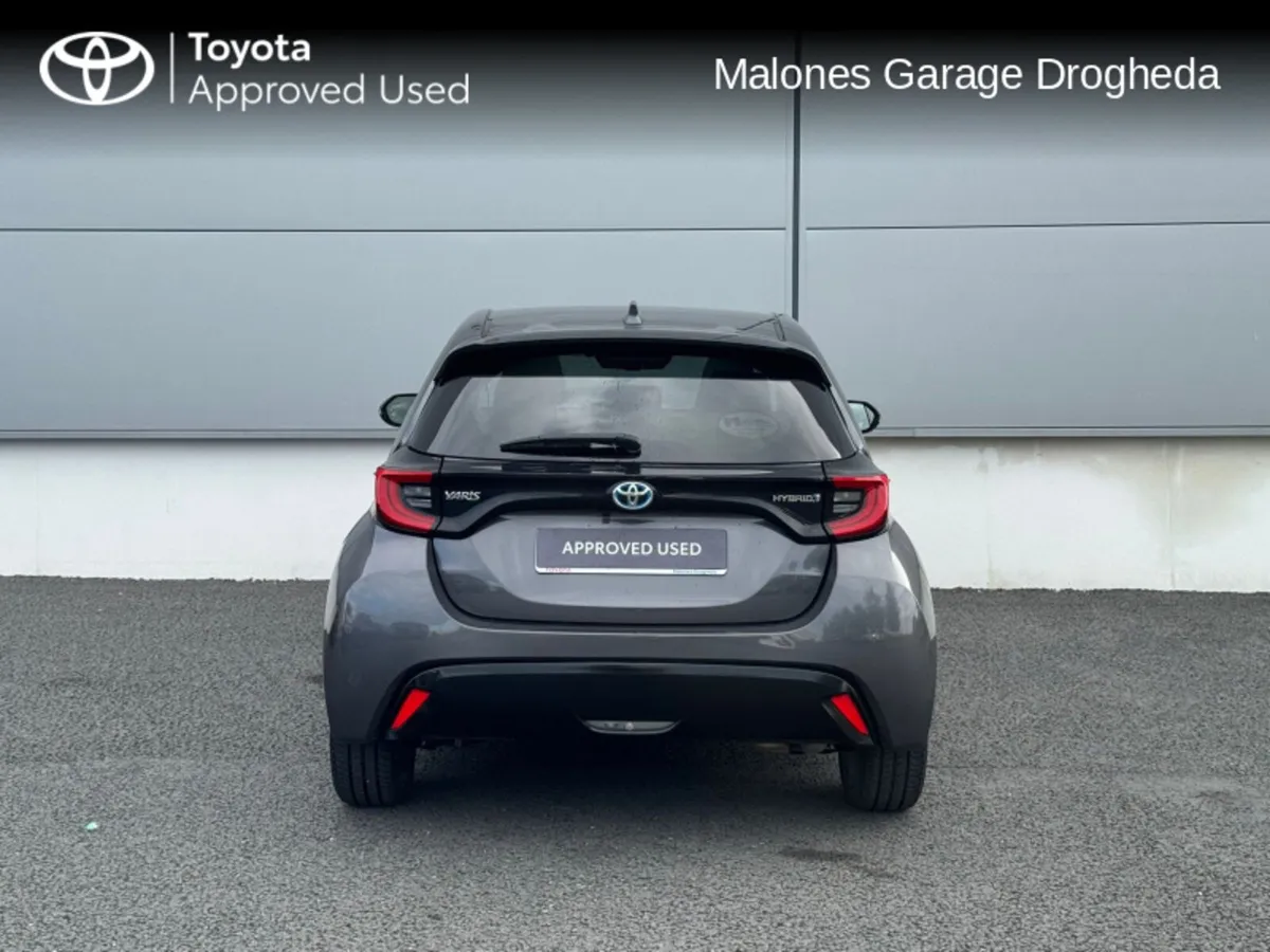 Toyota Yaris 1.5 Hybrid Platinum *Panormic Roof* C - Image 4