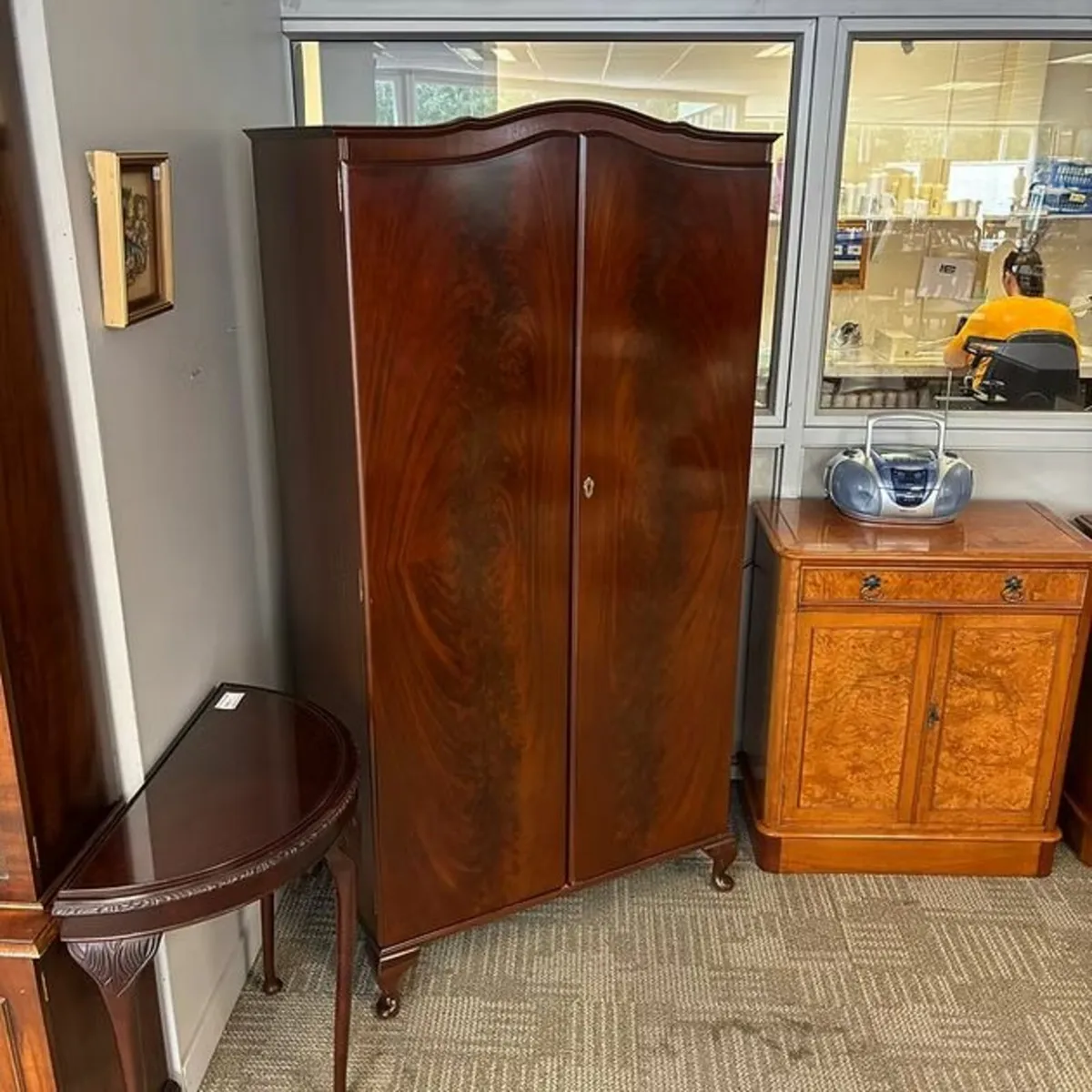 Beautiful mahogany arch top wardrobe - Image 1