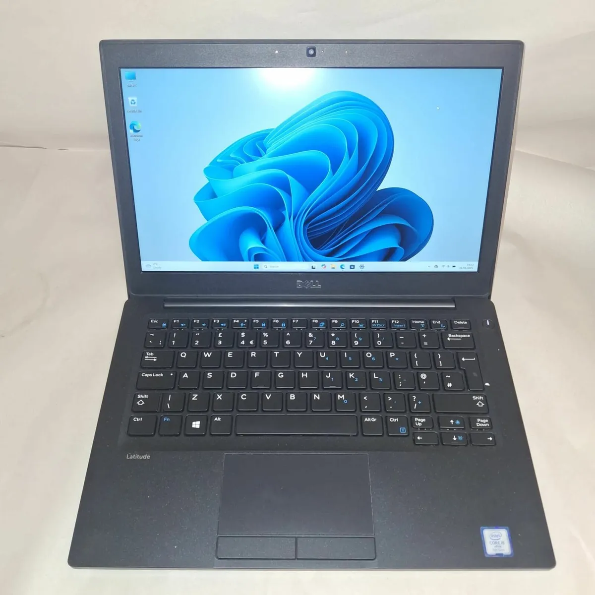 Dell Latitude 7280 Laptop | i5 7th Gen | 8GB RAM | - Image 1