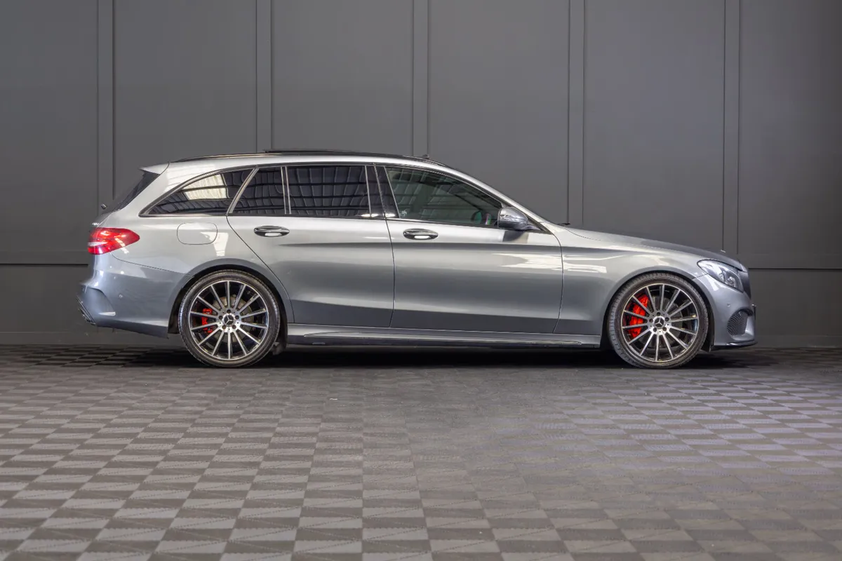 2017 Mercedes-Benz C-Class C300h AMG Line Premium - Image 2