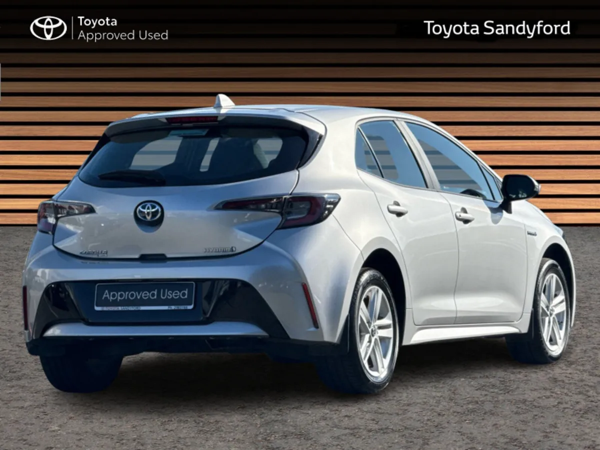 Toyota Corolla HYBRID LUNA HATCHBACK // REAR CAMER - Image 2