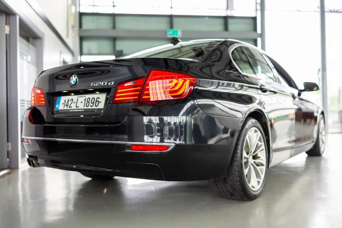 BMW 5-Series D F10 LUXURY 4DR AUTO - Image 4
