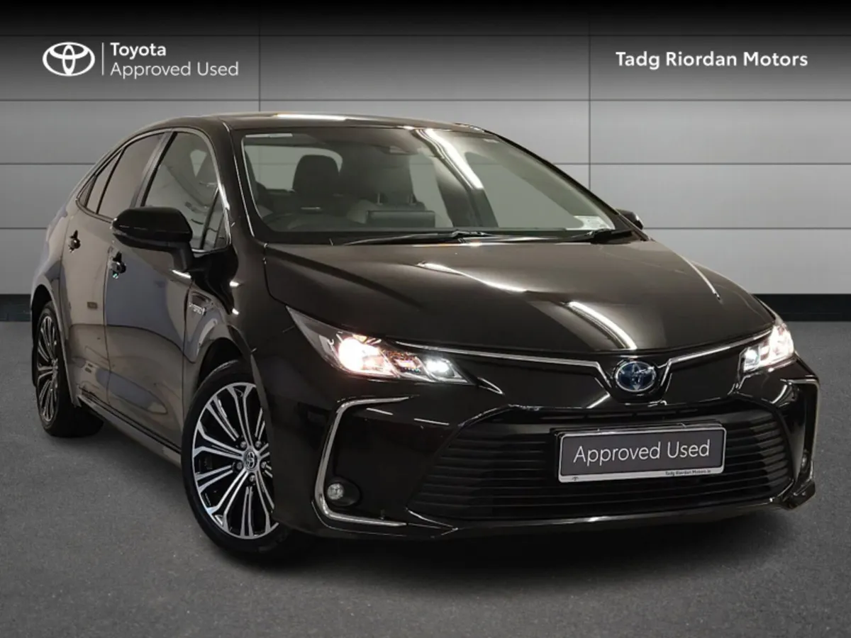 Toyota Corolla HYBRID LUNA SPORT 4DR AUTO - Image 1