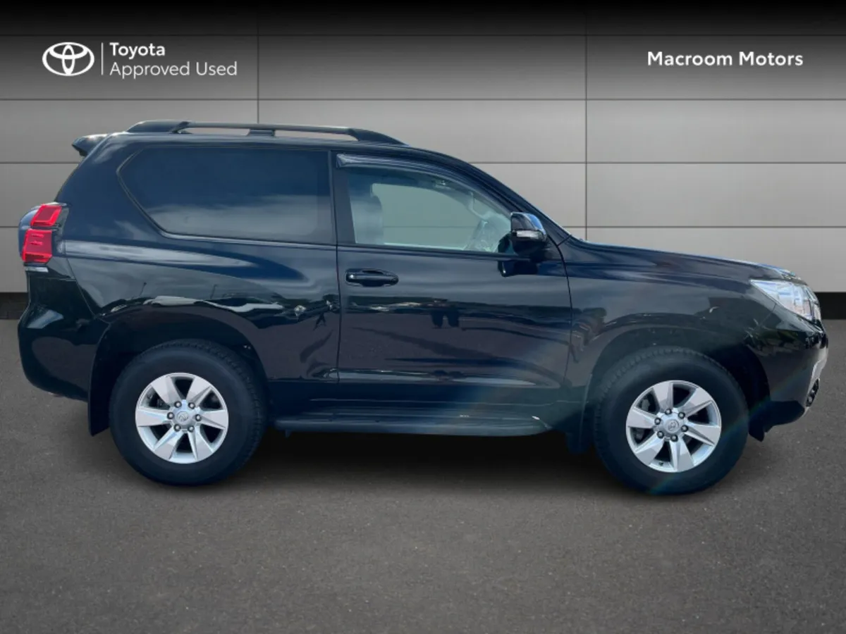 Toyota Land Cruiser - Image 3