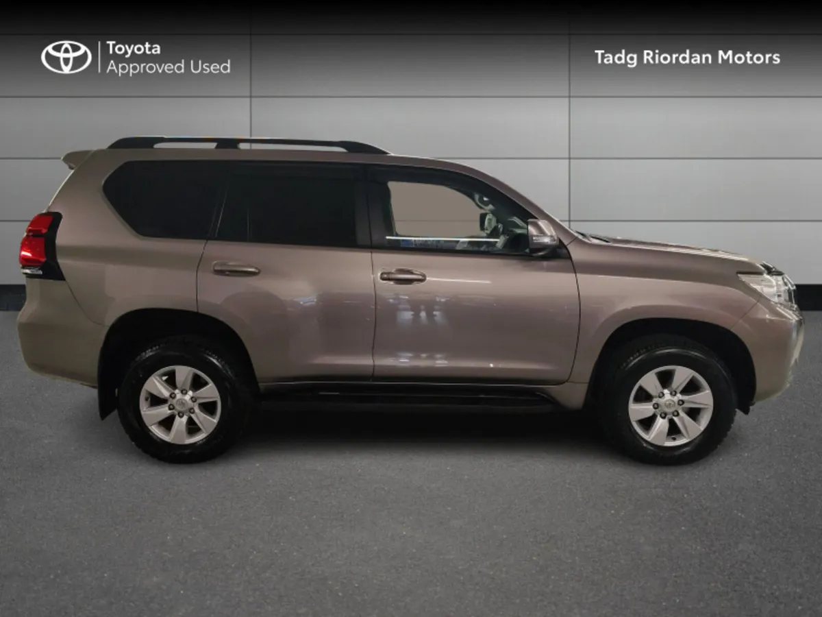 Toyota Land Cruiser LWB COMMERCIAL AUTO 4DR - Image 3