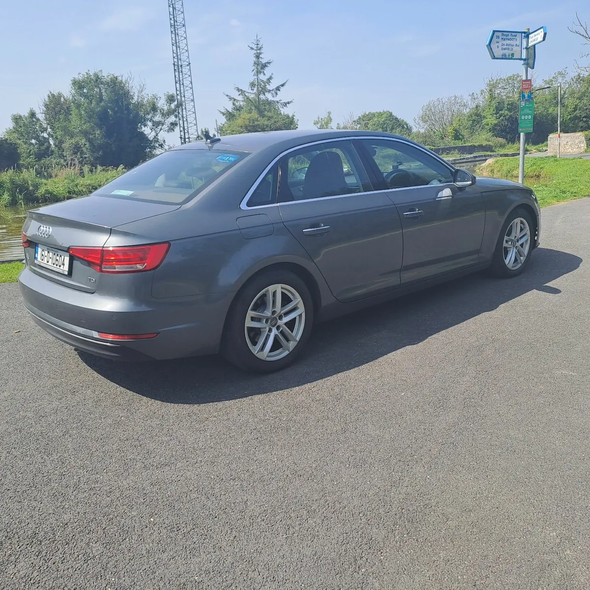 Low Mileage A4 Auto 2.0TDI 7 Speed S. Tronic Ultra - Image 3