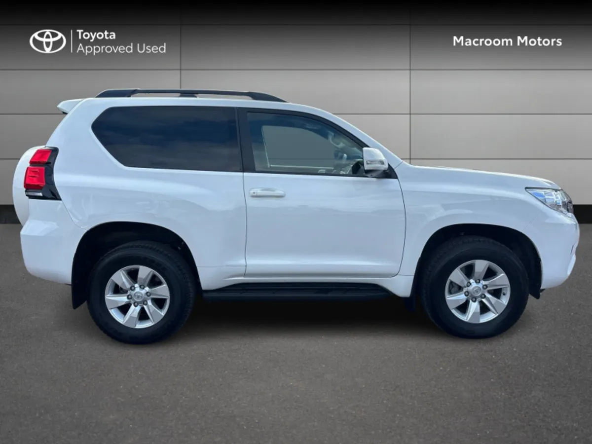 Toyota Land Cruiser LAND CRUISER SWB AUTO - Image 3