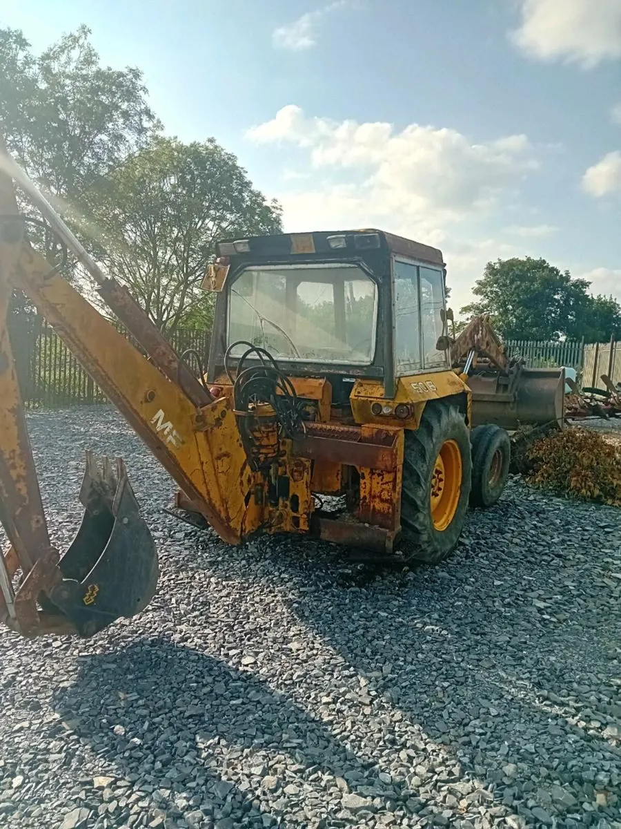 Massey 50B Digger - Image 4